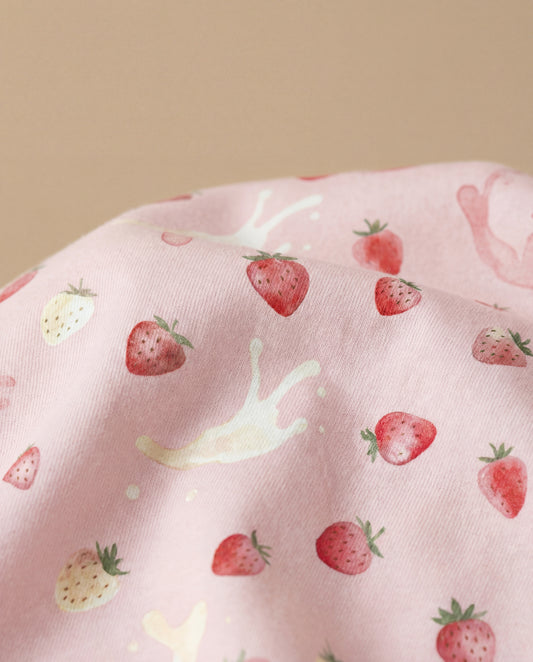 Strawberry Splash Women’s Short Pajama Set – Pink Summer Sleepwear