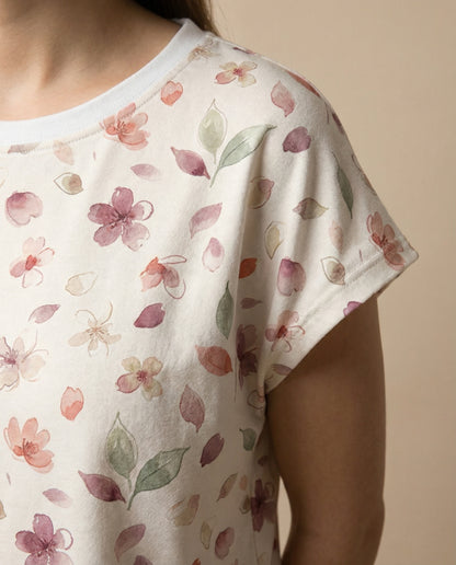 Soft Petal Meadow Women’s Short Pajama Set – Minimal Floral Sleepwear